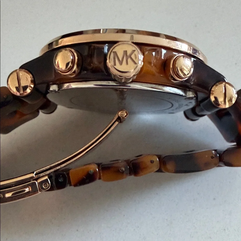 Michael Kors Tortoise and Gold Watch - Picture 4 of 6
